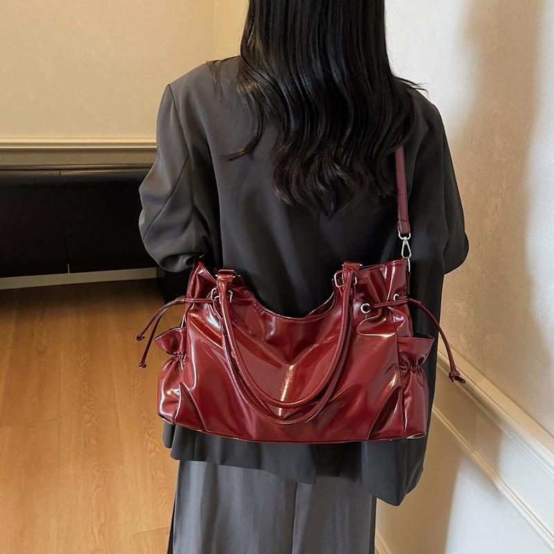 Women's Large Capacity Crossbody Bag - Solid Color PU Shoulder Handbag for Autumn/Winter