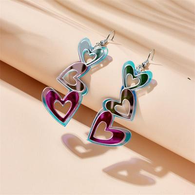 Gepersonaliseerde en minimalistische niche illusoire laser oorbellen onregelmatige liefde hanger lange oorbellen hangende acryl oorbellen