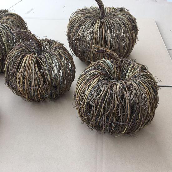 Künstliche Kürbisse Rattan Gewebter Kürbis Schmuck Simulation Herbst Ernte Kürbisse für Halloween Thanksgiving Heimdekoration