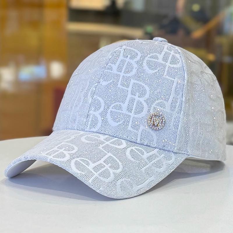 Damen Mode Verstellbare Baseballkappe Frühling Sommer Herbst M Runde Logo Kappe Stil Für Alle Jahreszeiten Für Männer Und All-Match Trendig Für Den Alltag