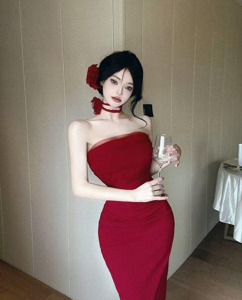 Thai-Style Floral Strapless One-Shoulder Summer Dress: Sexy, Backless, Slimming Bodycon Design