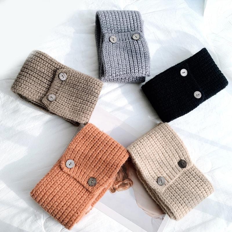 Solid Color Knitted Scarf with Button Closure Fashion Crossed Neck Gaiter Outdoor Neck Wrap Accessory for Winter Warmth