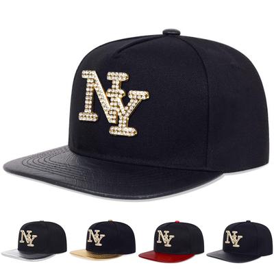 Cappellino da Baseball con Lettera in Metallo Snapback Regolabile Stile Hip Hop per Uomo Donna Sport all'Aperto Viaggio