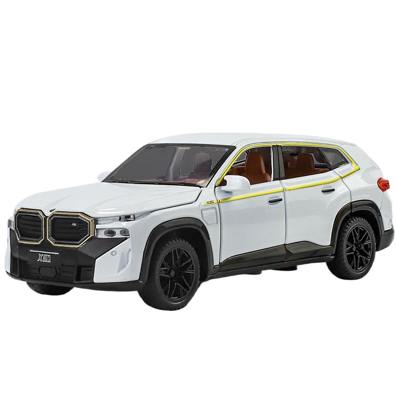 

1/32 BMW The XM SUV Alloy Sports Car Model Diecast Metal Toy New Energy Car Vehicles Model Simulation Sound and Light Childrens Gift белый