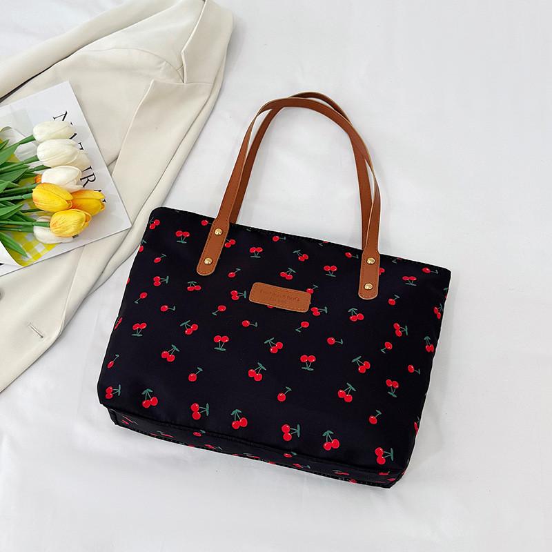 Nylon Tote Bag For Women With Print And Zipper Closure For Daily Commuting