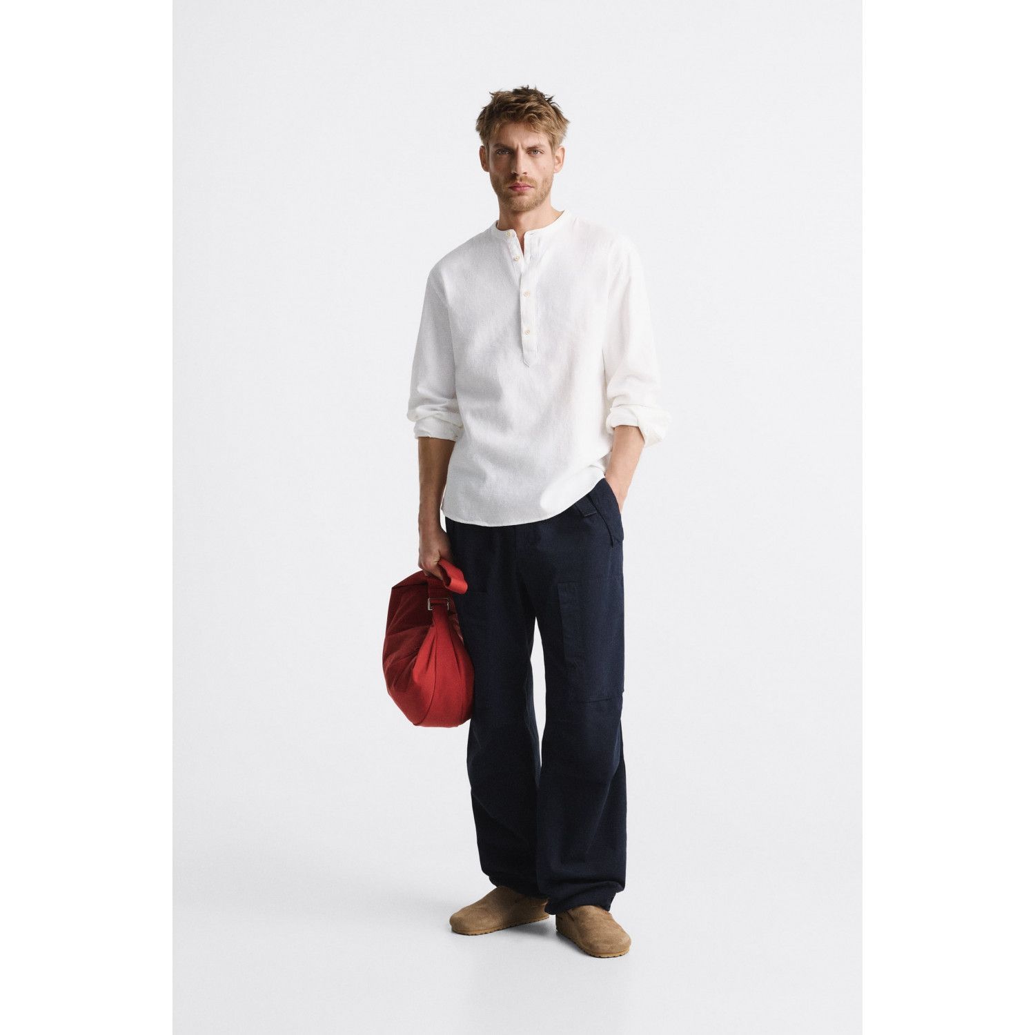 

STAND-UP COLLAR SHIRT