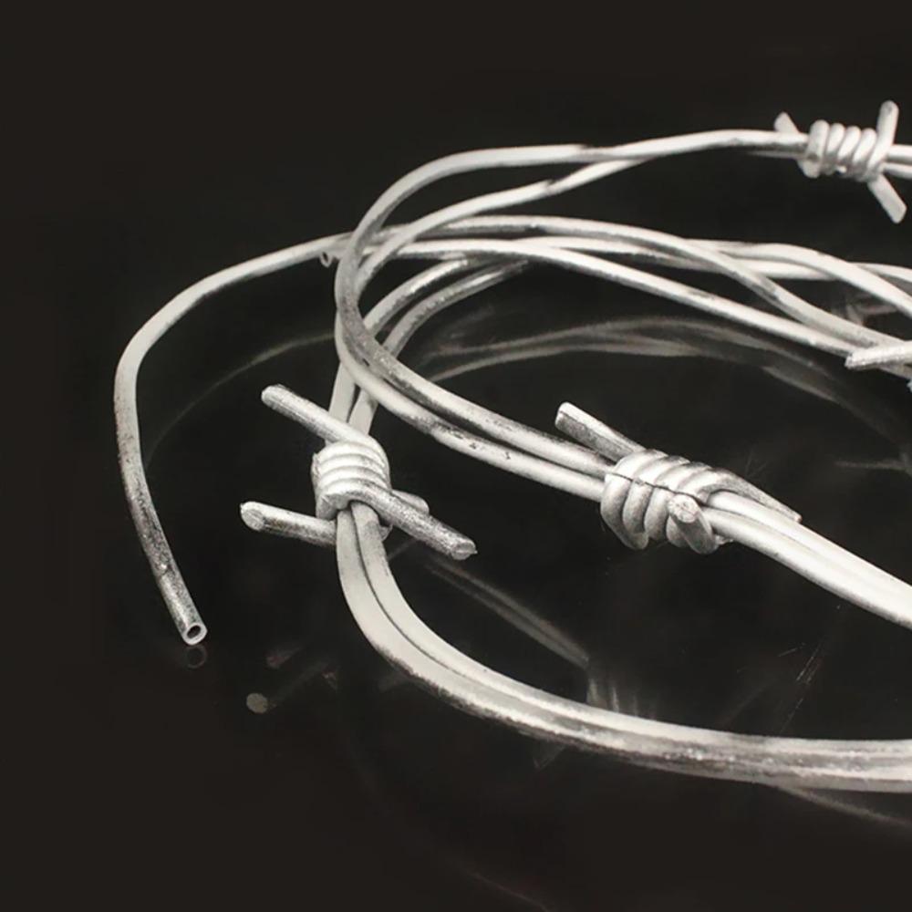 2 szt. symulowany drut kolczasty z PVC Party Halloween Prank Pole Druty kolczaste Dekoracja Halloween