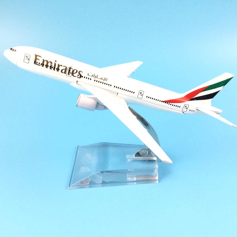 Plane Model Boeing 777 Emirates Airline Aircraft 777 Metal Solid Simulation Airplane Model For Kids Toys Christmas Gift