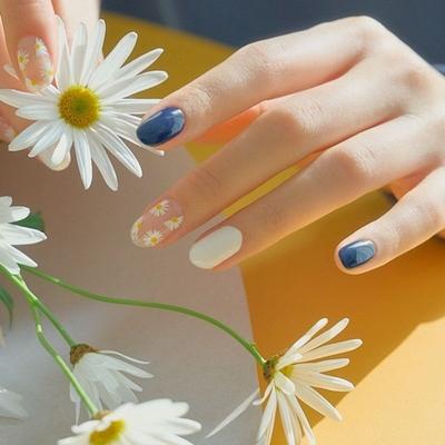 Shop Gel Daisy Navy Stick-On Gel Nails 28pcs
