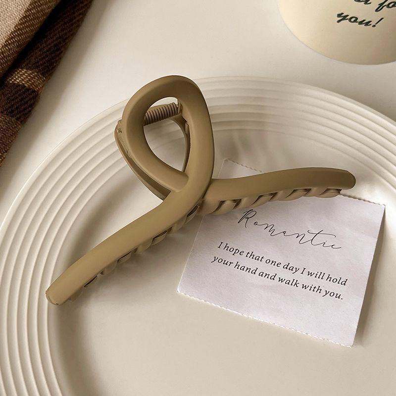 

Frosted 11CM Shark Hair Clip: Square Cross Hair Accessory for Updo Hairstyles