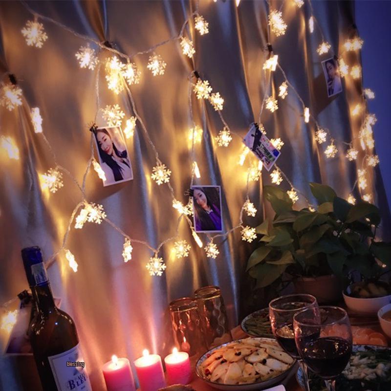 LED Snowflake Multicolor Flashing String Lights for Weddings, Rooms, or Christmas Decorations (USB/Battery-Powered).