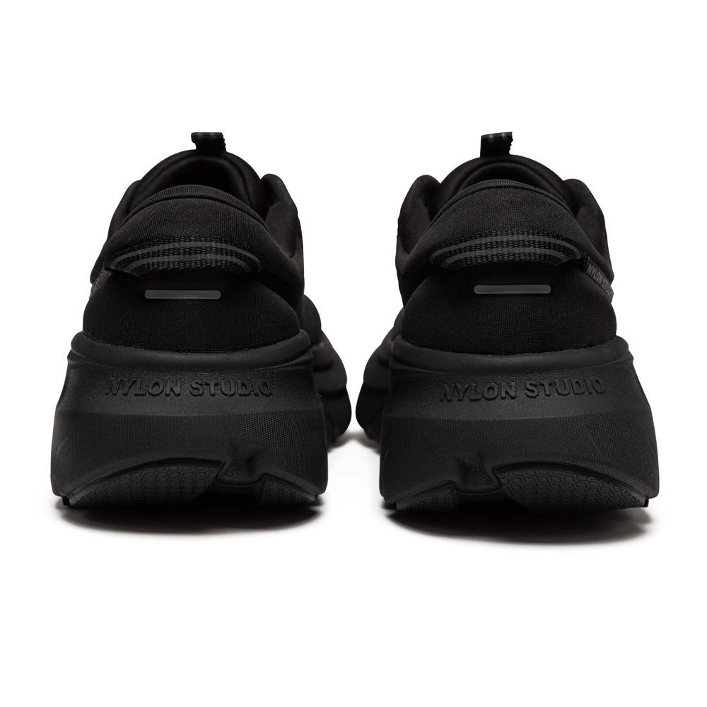 Nylonstudio Easy Flow Triple Black Running Shoes
