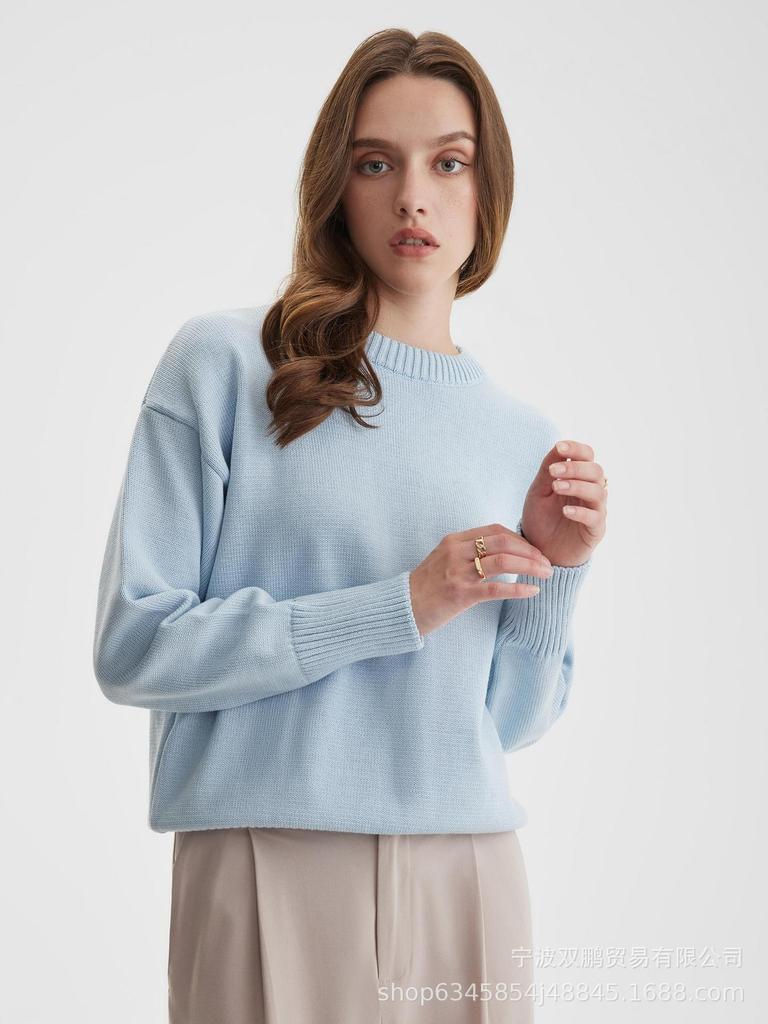 Russia's hot-selling solid-color crew-neck sweater women's 2026 popular soft-knitted top