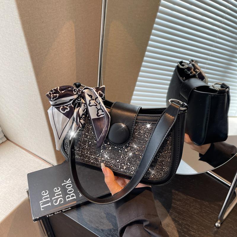 

This year s popular small bag women s bag 2025 new shoulder bag foreign style underarm bag Internet celebrity explosion diamond messenger bag 23*7*13