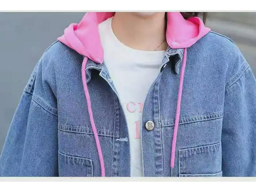 Women's Korean Style Denim Jacket with Removable Hood and Embroidered Letters – Spring/Autumn Short, Loose, and Slimming.