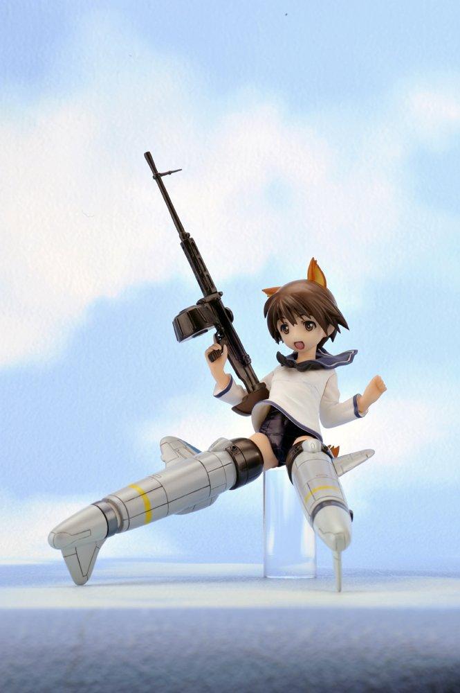 Strike Witches Miyafuji Yoshika (18 scale PVC painted finished product)