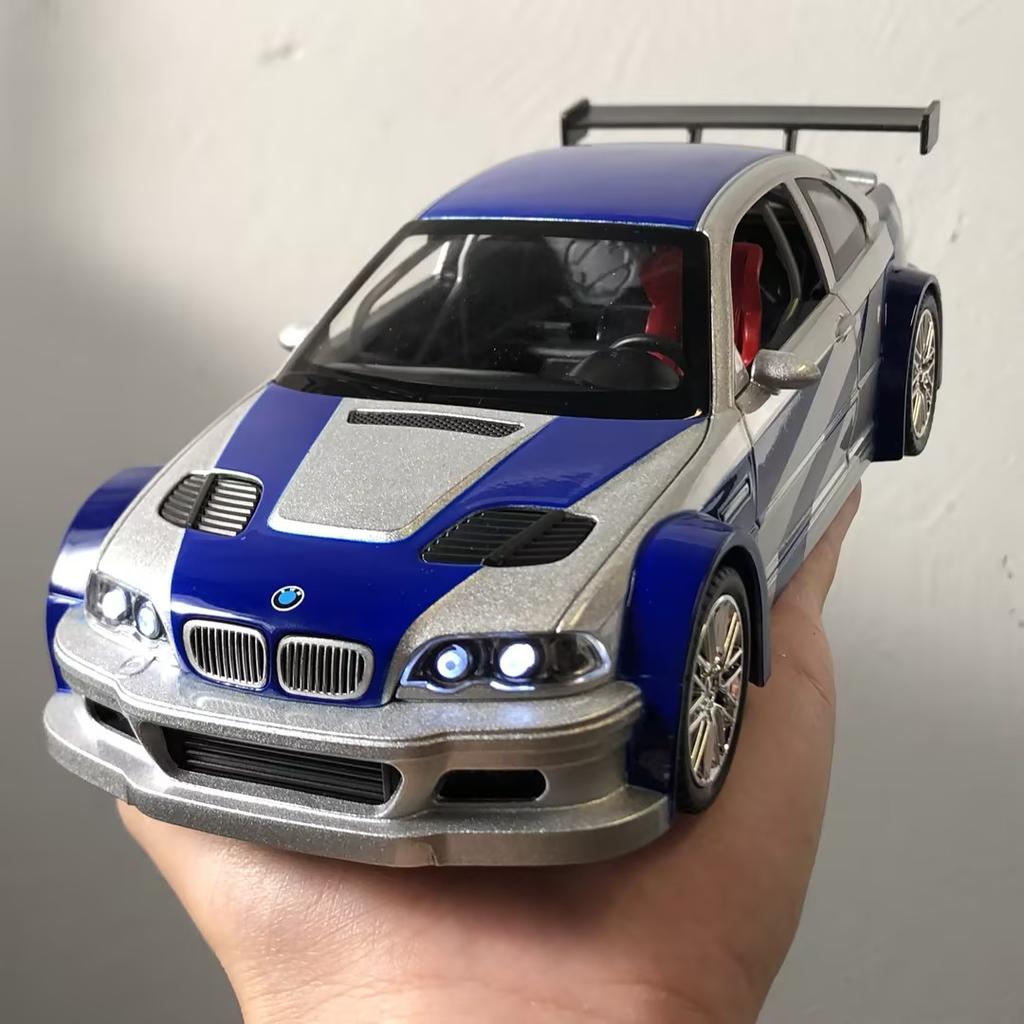 1:24 BMW M3 GTR E46 Performance Straßenrennsport Legierung Metall Druckguss Modellauto Sound und Licht Rückzieher Sammlerstücke Hobby Geburtstag