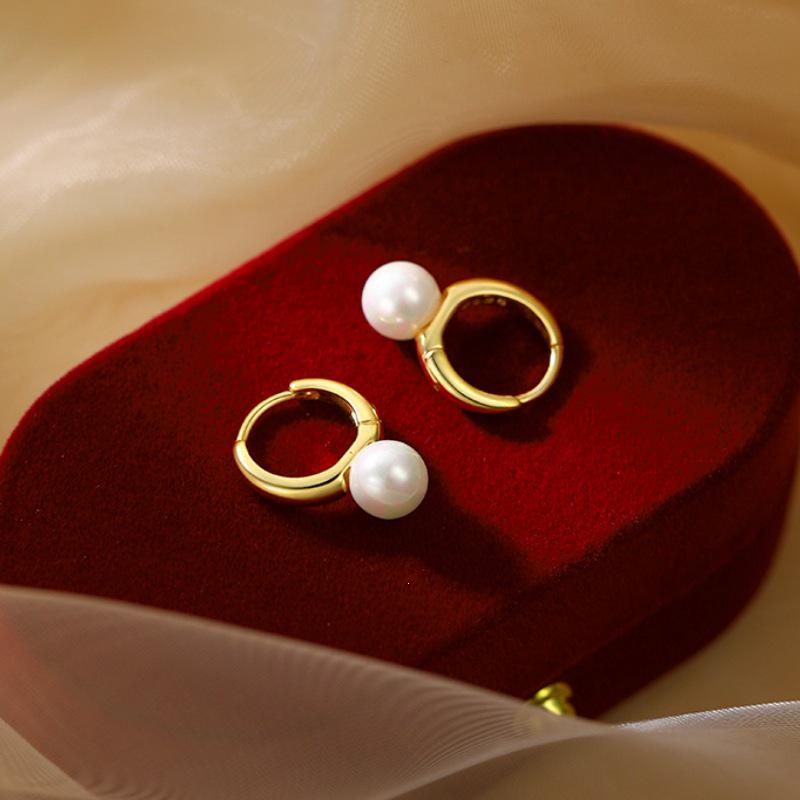 2022 Zodiac Pearl Stud Earrings: 925 Sterling Silver, Light Luxury Women's Winter Accessory
