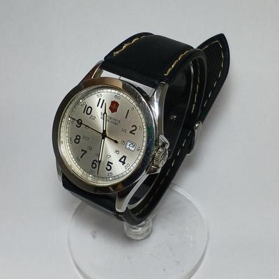 Used VICTORINOX V.25656 Quartz Analog Watch