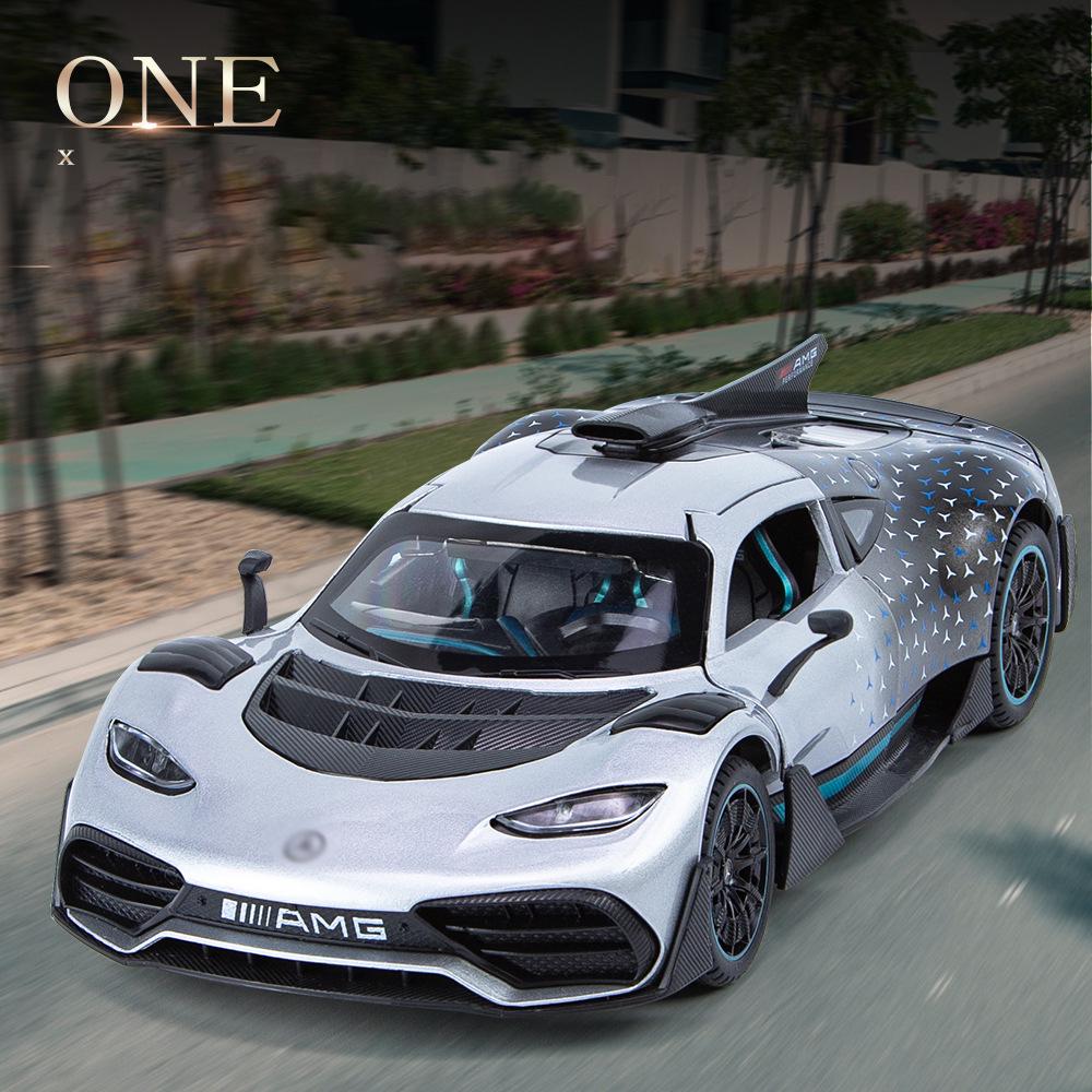 

1:24 Модель автомобиля из сплава Mercedes-Benz ONE для детей