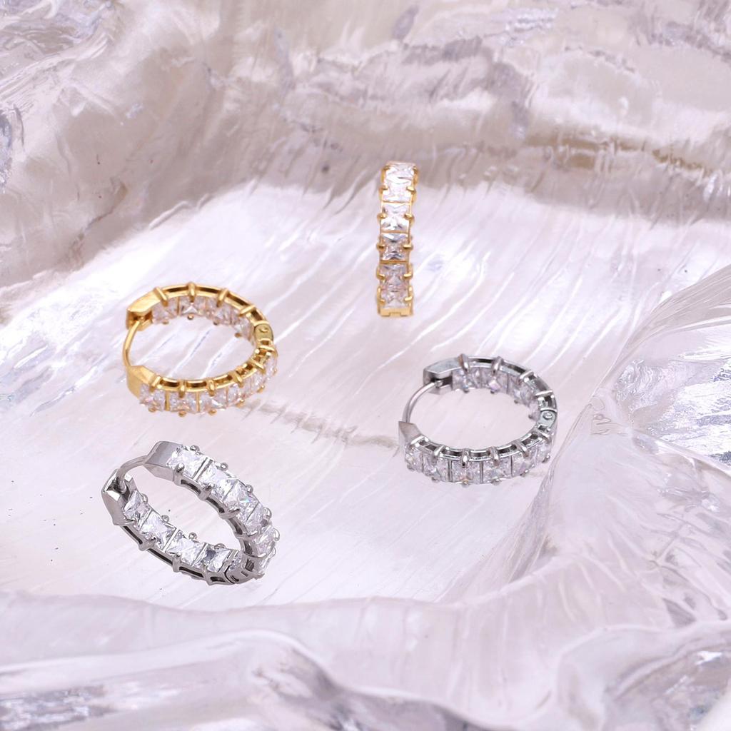 Chic Versatile Sparkly Square Zirconia Earrings for Women - High-End Niche Design