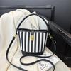 Popular Casual Fashion Large-capacity Commuter Bucket Shoulder Bag