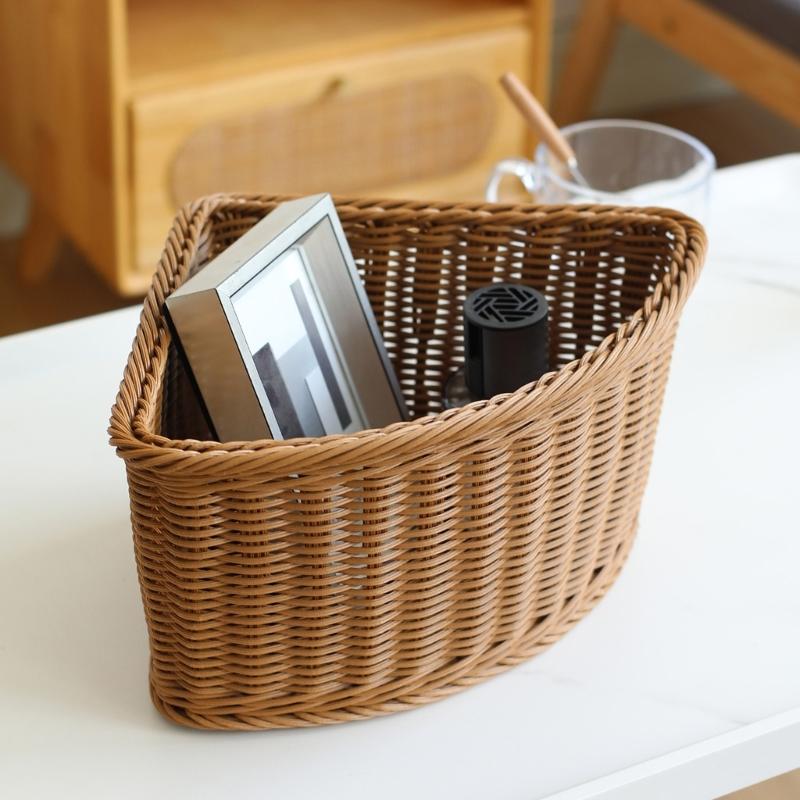 Tragbarer Eckkorb aus Kunststoff Belüftetes Regal Organizer Aufbewahrungsbox Ideal für Handtücher Kleidung und Haushaltsgegenstände