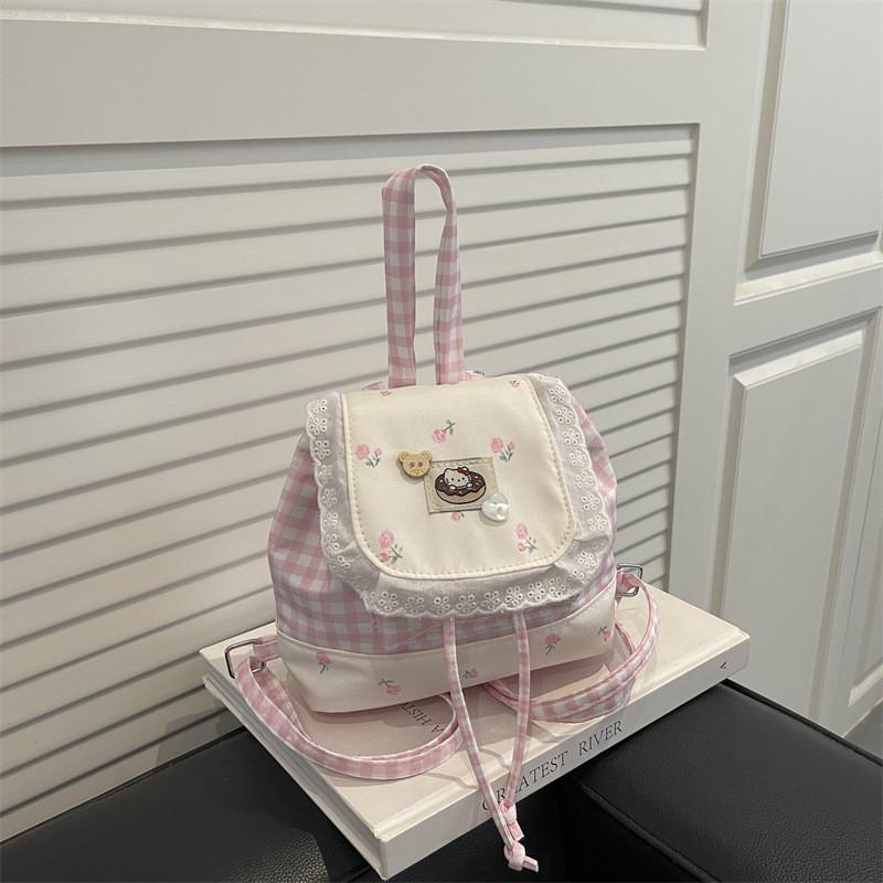 

Hello Kitty Kids Backpack With Durable Material And Inner Phone Pocket For Daily Use