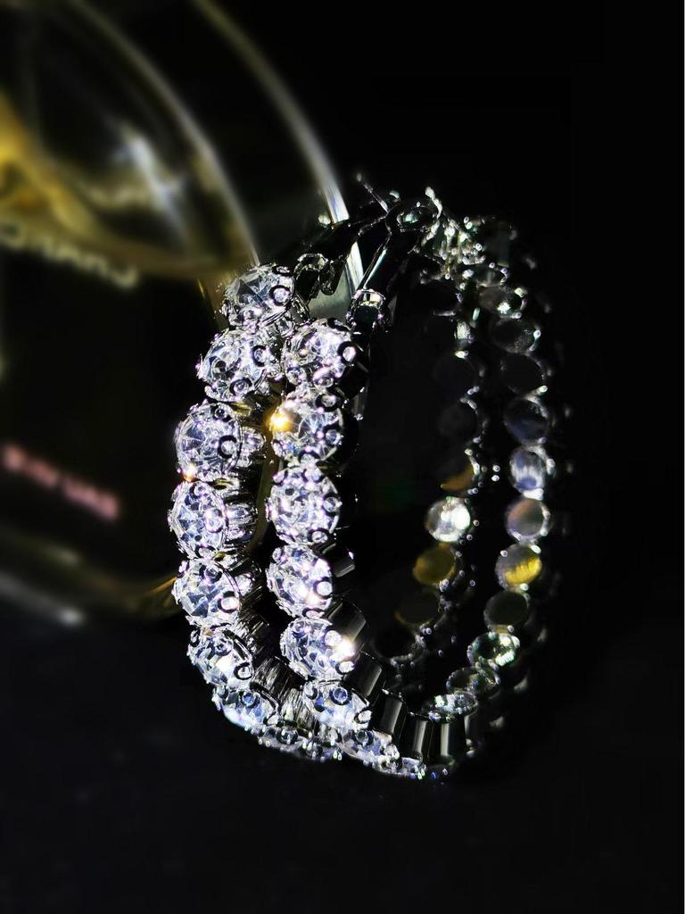Luxury Rhinestone Hoop Earrings: Simple, Fashionable, and Exaggerated Design for Women
