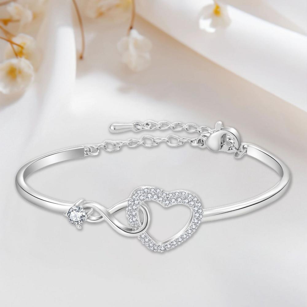 New Fashion Open Heart-Shaped Hollow Bracelet Women's Jewelry Zircon Exquisite Accessories Elegant Wrist Ornaments