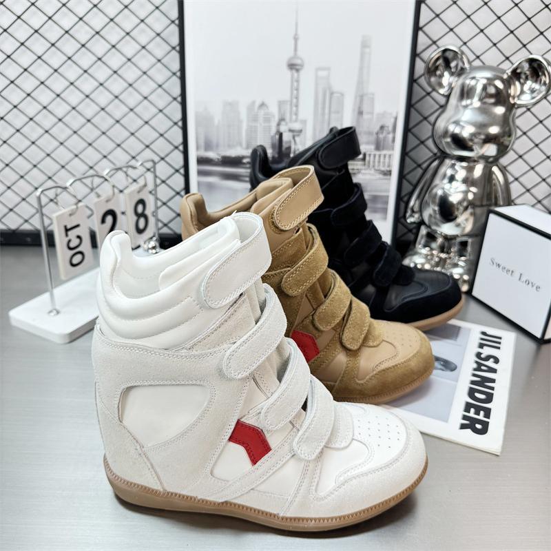 Classic Retro Women's Sports Sneakers Female Hiking Boots Versatile High-top Design Walking Shoes Student Thick Sole Ankle Boots