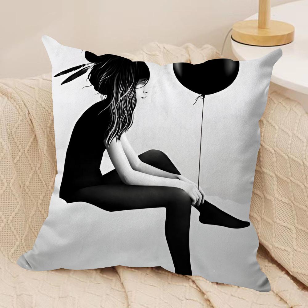 Black White Wonder Girl Cushion Cover Silky Short Plush DoubleSided Printed Pillow Case for Sofa All Seasons Home Decor Gift