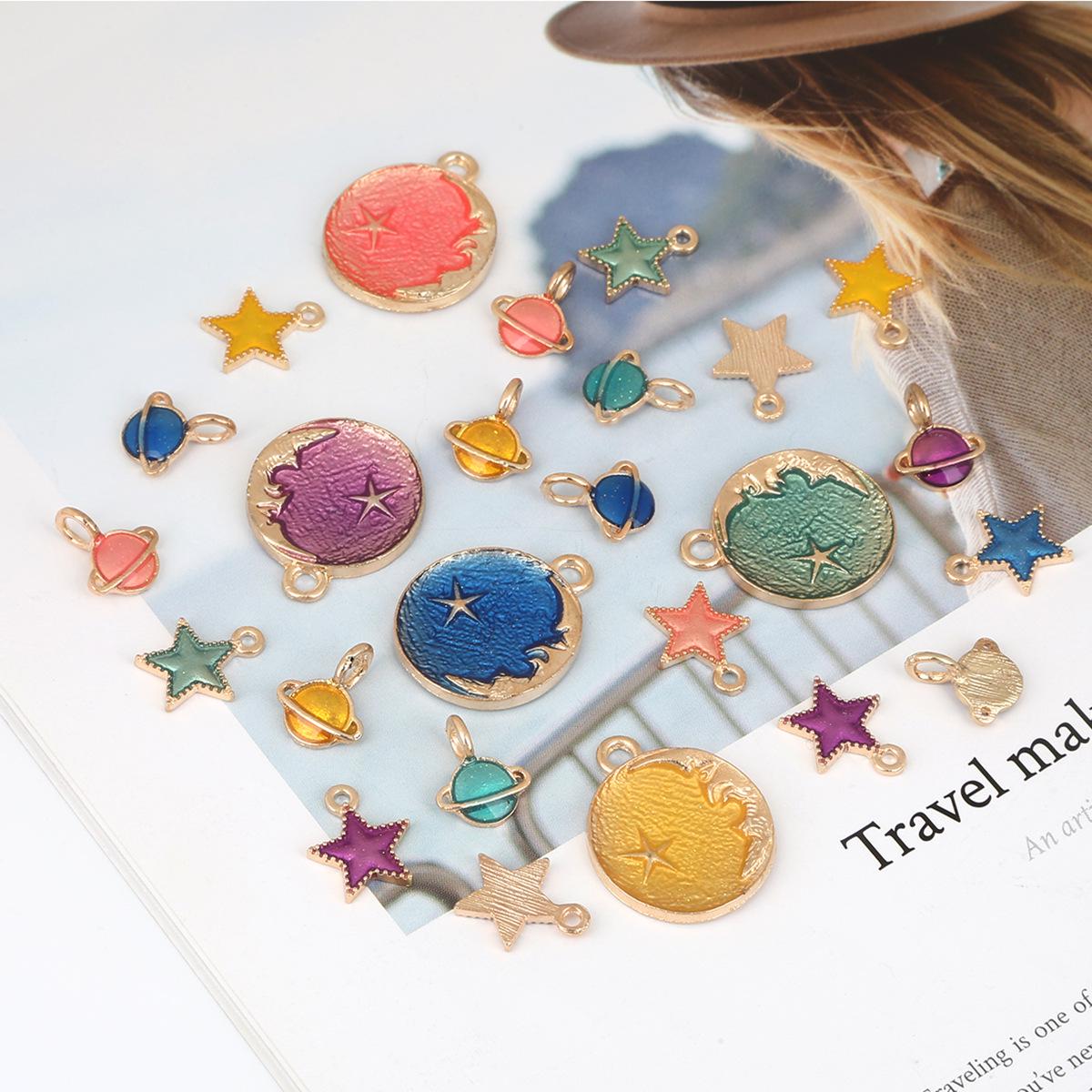 

Little Star Drip Oil Pendant for DIY Earrings and Handmade Jewelry Accessories