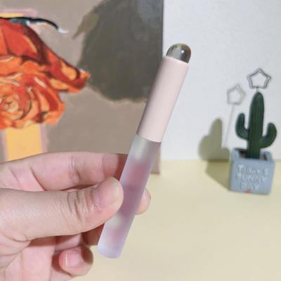 Yousheng Silicone Lip Brush Soft Fingertip Applicator Detailed Long Lifespan Lip Brush for Even Matte Finish