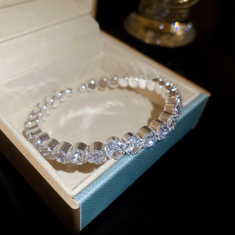 Korean ins zircon oval buckle bracelet simple fashion temperament versatile bracelet design sense niche jewelry