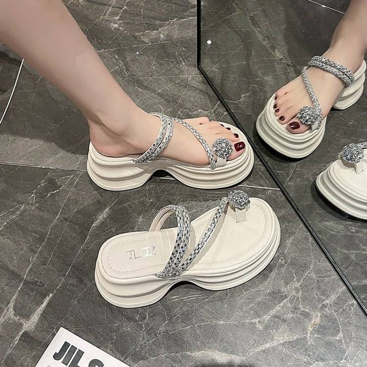Fashion versatile height-increasing muffin fairy style sandals female 2025 summer new wear rhinestone sleeves toe slippers
