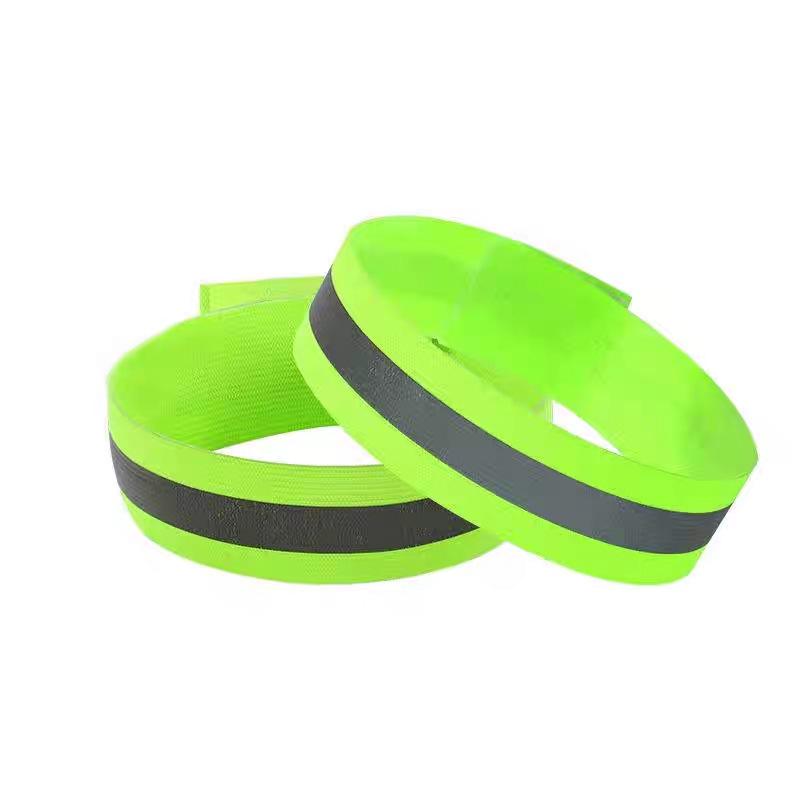 Adjustable Reflective Wristband Belt for Cycling, Running, and Construction - Elastic, Protective, and Secure.