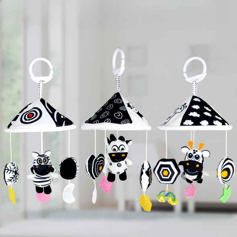 Black and White High Contrast Baby Toys Car Seat Toys for Newborn Hanging Stroller Toy for 0 12 Months Infant Rattle Toys