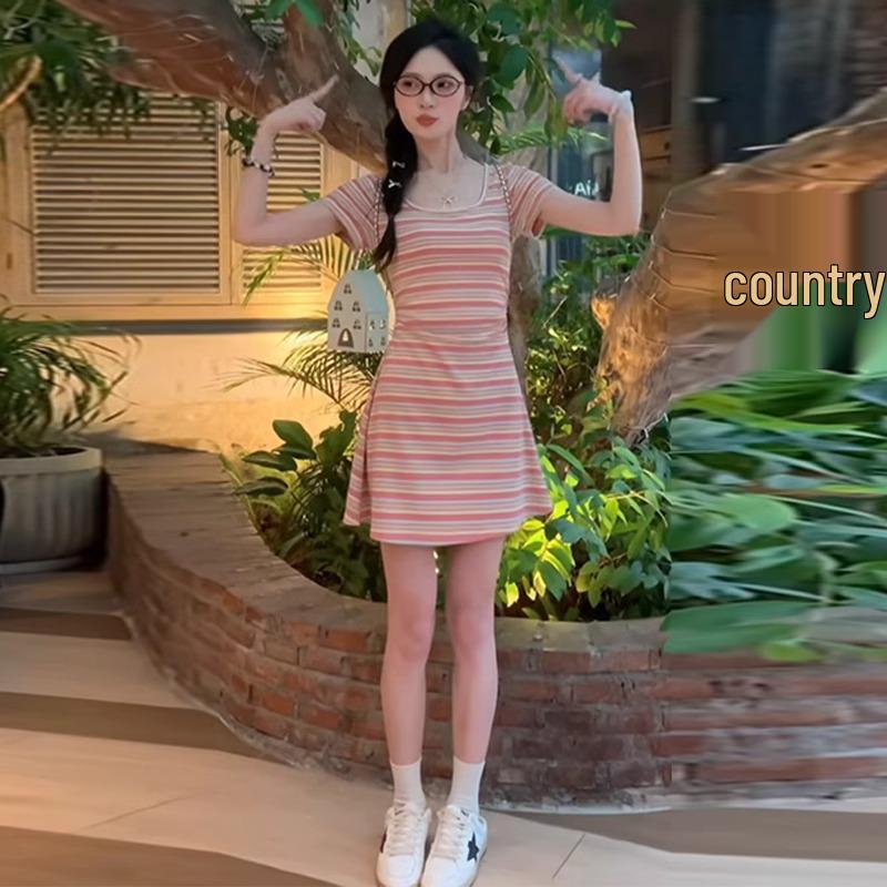 Plus Size French Striped Summer Dress with Waist-Cinching Slimming Design Large