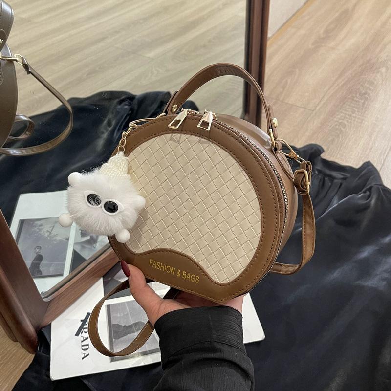 Premium texture small bag women 2025 new fashion niche messenger bag popular foreign style portable small round bag tide