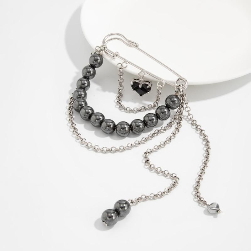 Elegant Heart Shaped Brooch With Beaded Chain Fringe Heart Pendant Brooch Pin Charm For Women Fashion Accessory