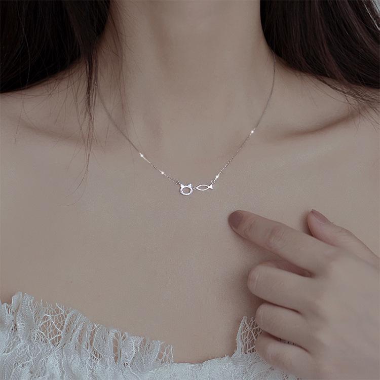 Creative Rhinestone Cat Fish Necklace: Sweet, Versatile Clavicle Chain for Women