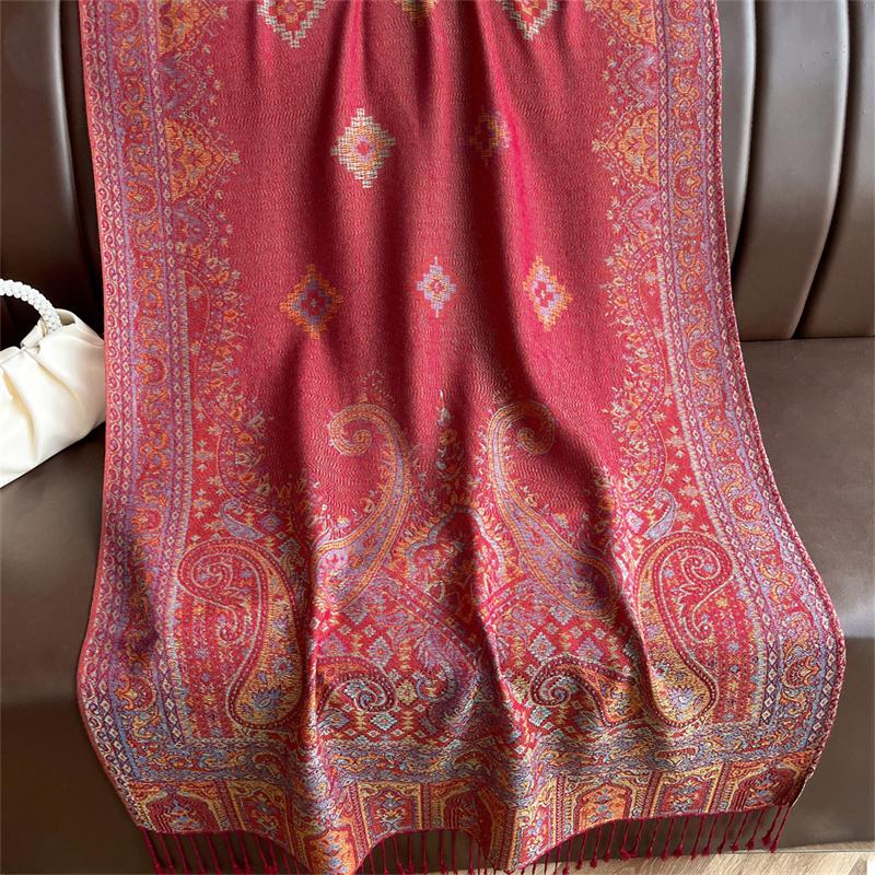 Luxury Embroidery Cashmere Winter Scarves Women Pareo Cape Warm Muslim Modal Hijabs Shawl Chunky Headscarf Ladies Elegant Poncho