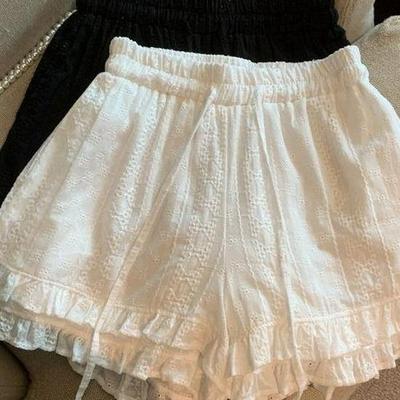 Chic and Feminine Wide-Leg Pants with Lace Trim for Spring/Summer – Women's Casual A-Line Shorts