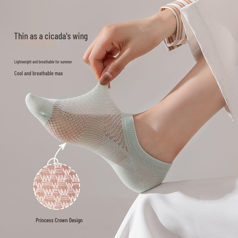 Women's Invisible No-Show Boat Socks - Summer, Ultra-Thin, Non-Slip, Odor-Resistant, Antibacterial, Low-Cut Cotton.
