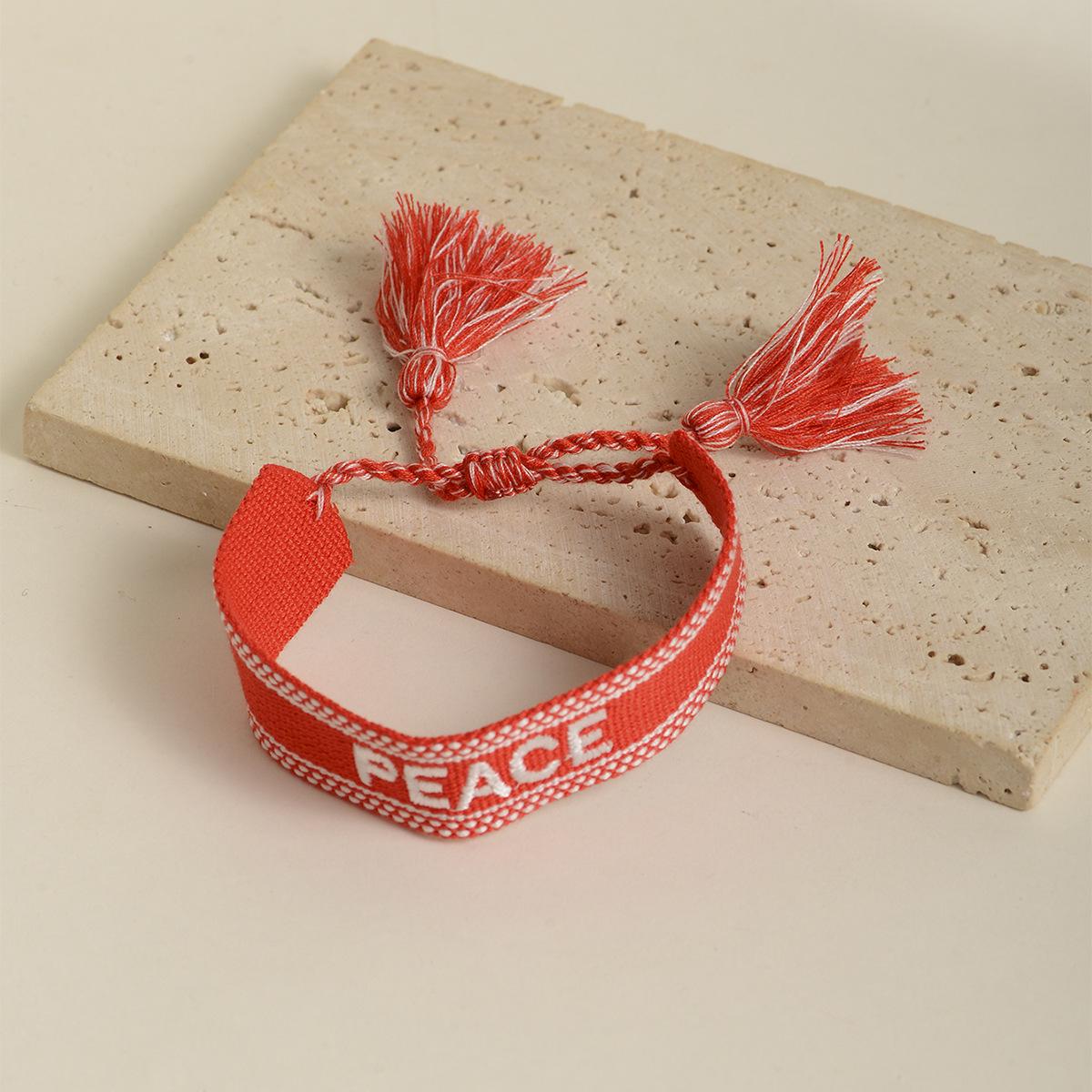 Trendy Handmade Woven Bracelet with Embroidered Letter красный