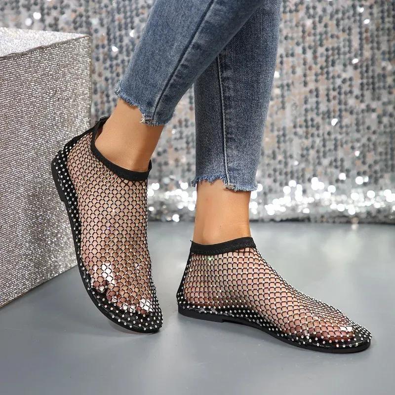 Summer Large Size Women Round Toe Flat Bottom Sandals Hollow Short Boots Water Diamond Sexy Flat Bottom Fashion Banquet Slippers