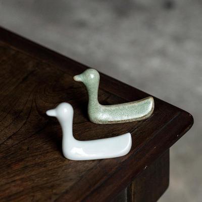 Ru Kiln Creative Simulation Duck Tea Pet Handmade Lucky Model Tea Figurine Play Toys Tea Statue Ornaments Chinese Tea Set Craft