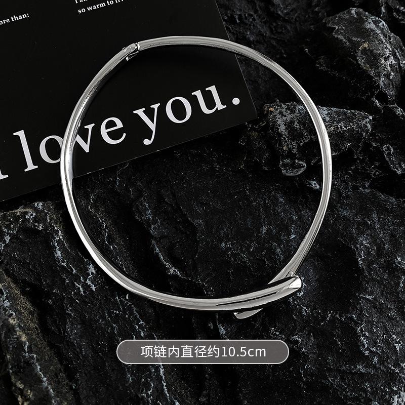 

Металлическое ожерелье-капля с открытым элементом, стильный и простой регулируемый чокер, персонализированное ожерелье с высококлассным темпераментом