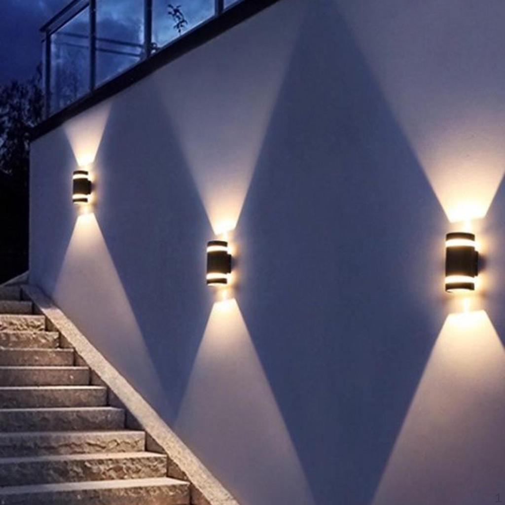 Contemporary Outdoor Wall Lamp for Pathway, Garden, and Entryway